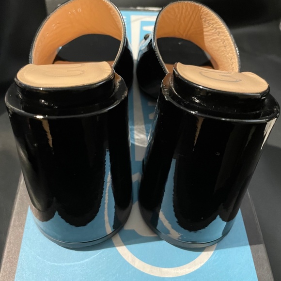 Gucci Patent Chunky Mules size 34 - Picture 4 of 10